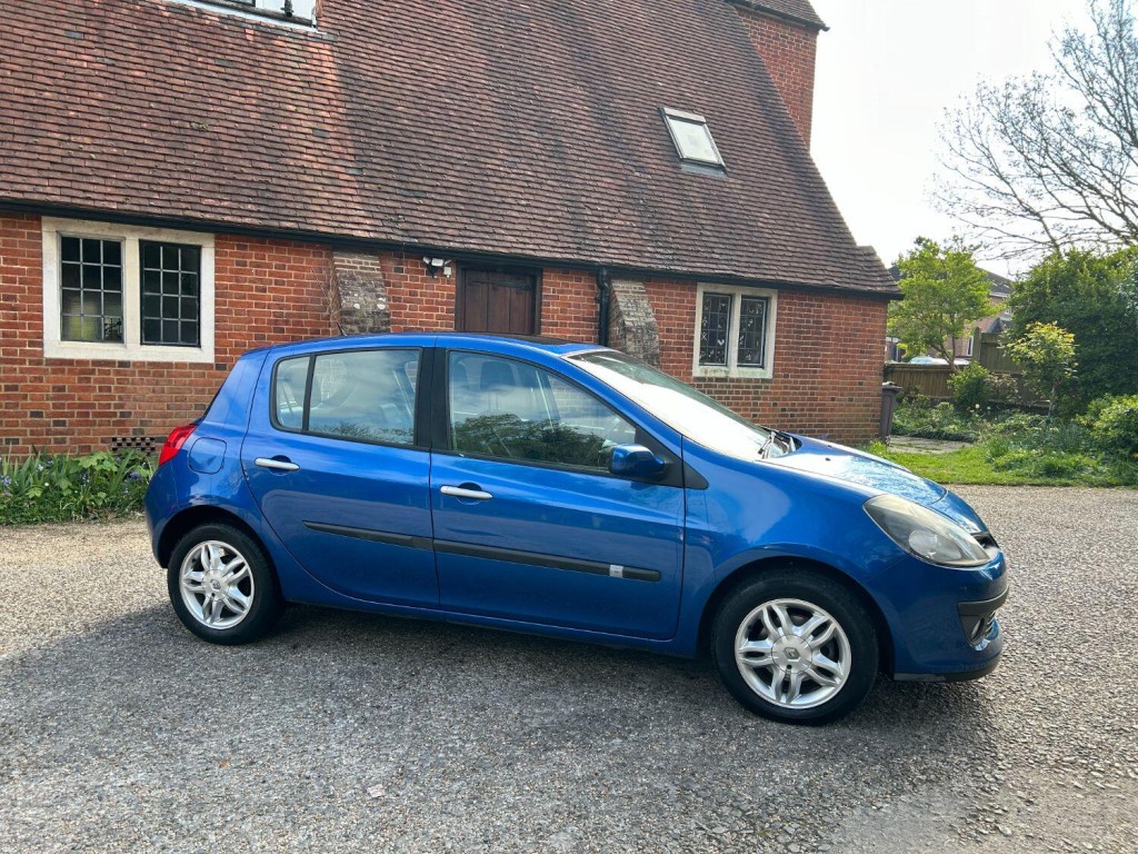 RENAULT CLIO