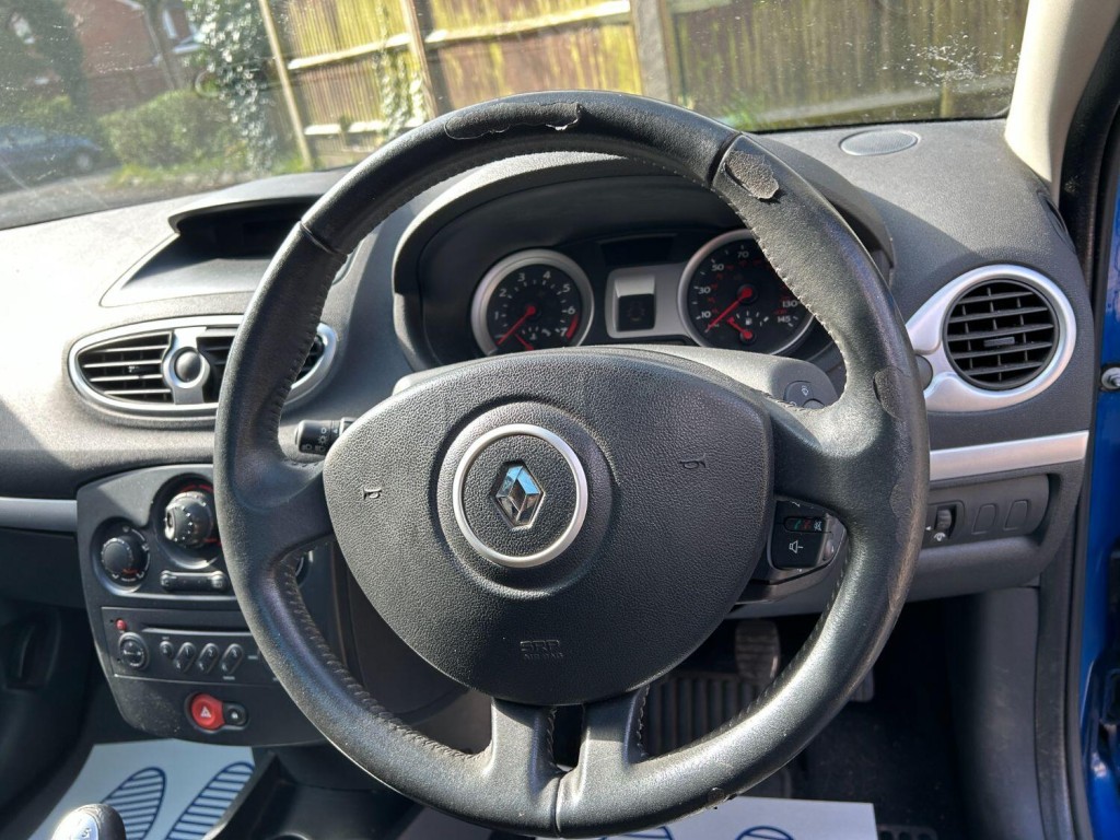 RENAULT CLIO