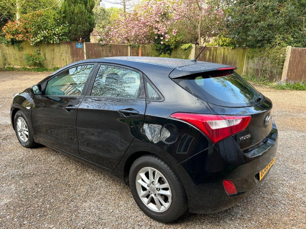 HYUNDAI I30