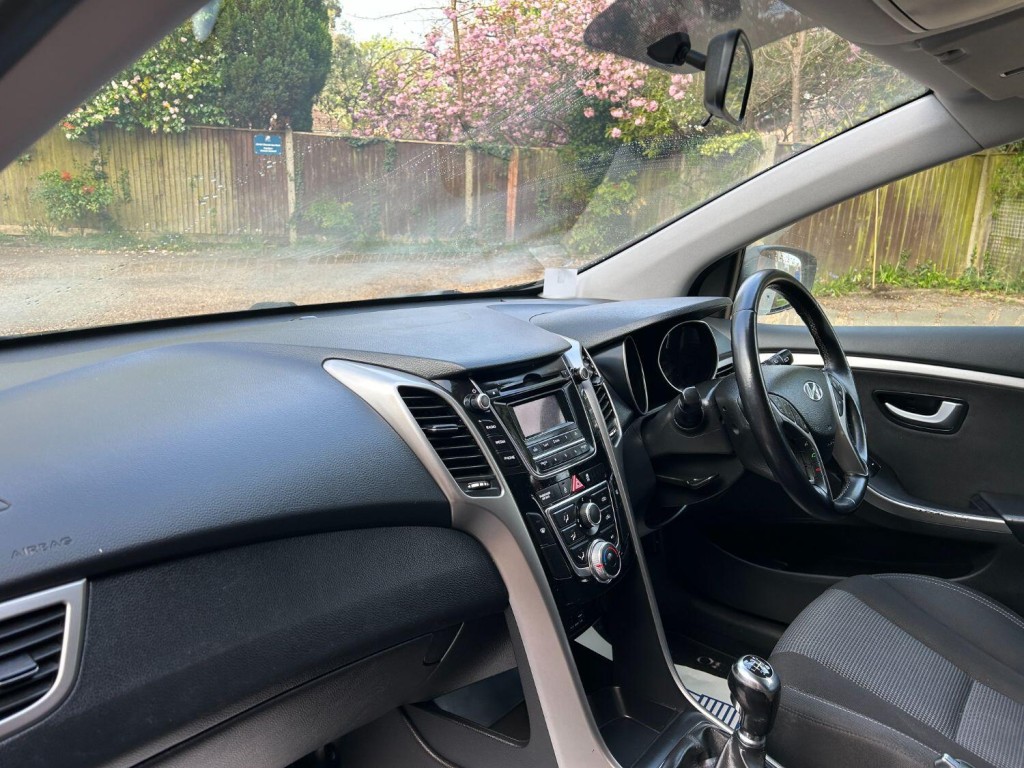 HYUNDAI I30