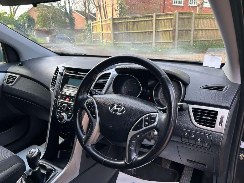 HYUNDAI I30