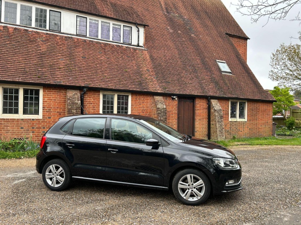 VOLKSWAGEN POLO