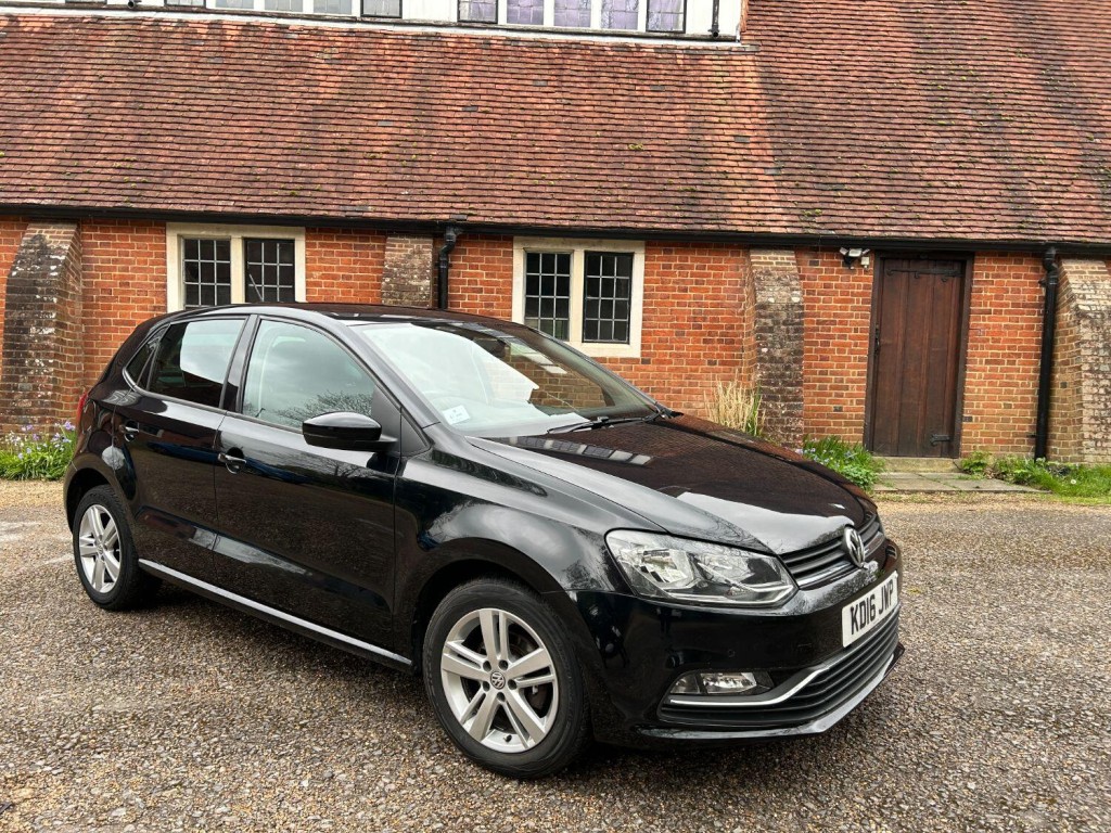 VOLKSWAGEN POLO