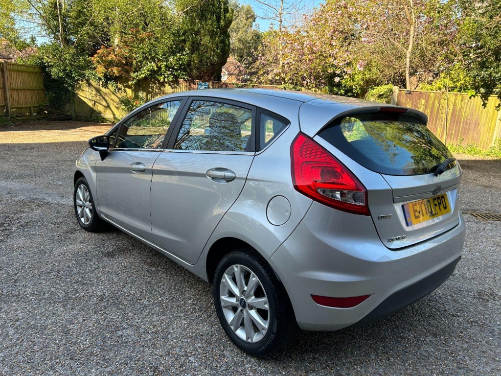 FORD FIESTA