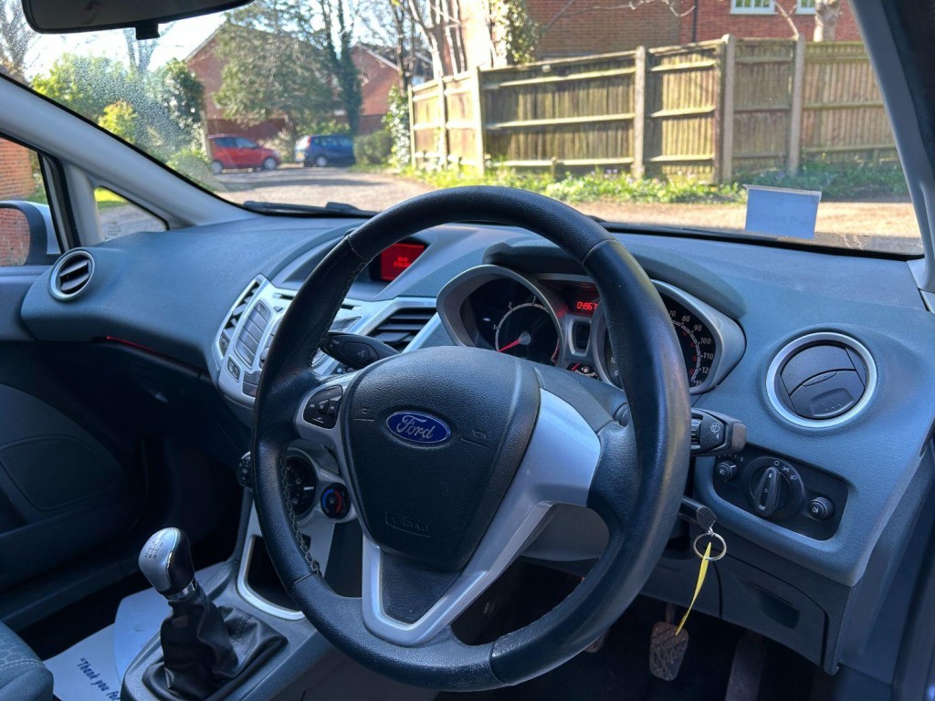 FORD FIESTA