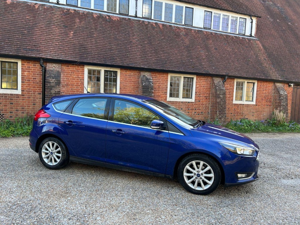 View FORD FOCUS 1.5 TDCi Titanium