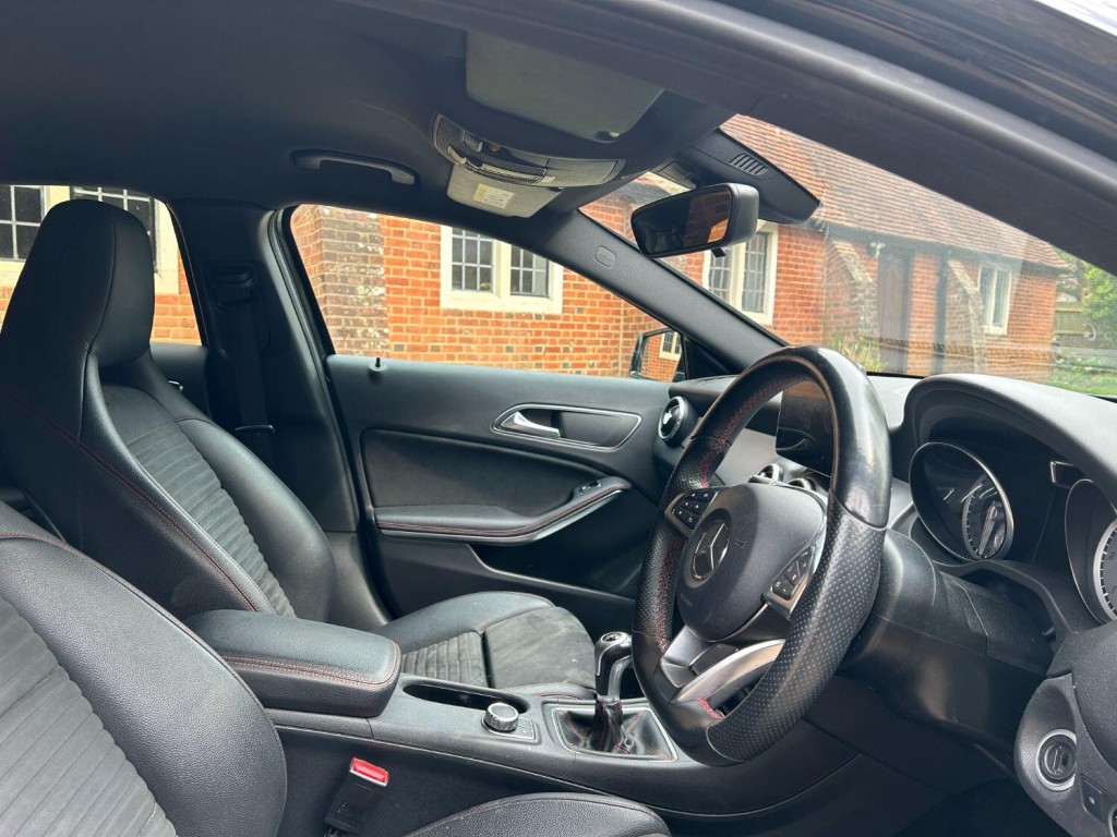MERCEDES-BENZ GLA CLASS