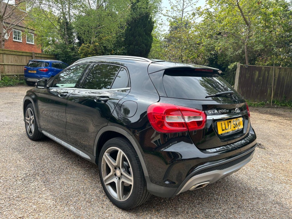 MERCEDES-BENZ GLA CLASS