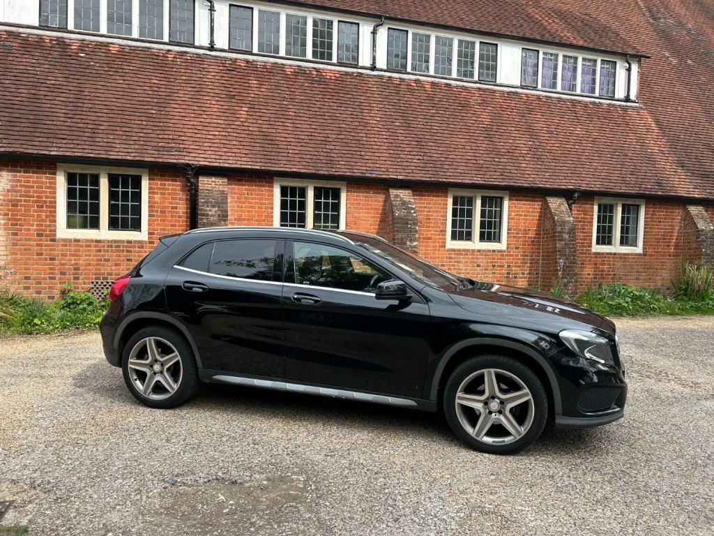 MERCEDES-BENZ GLA CLASS