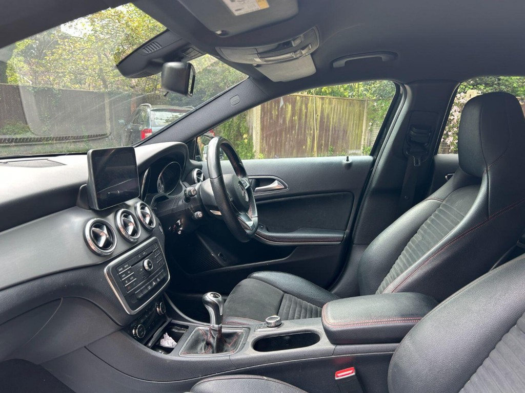 MERCEDES-BENZ GLA CLASS