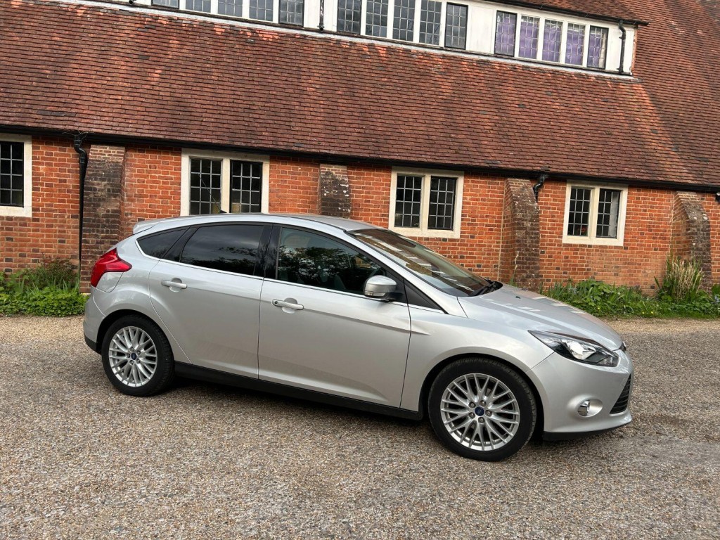 FORD FOCUS