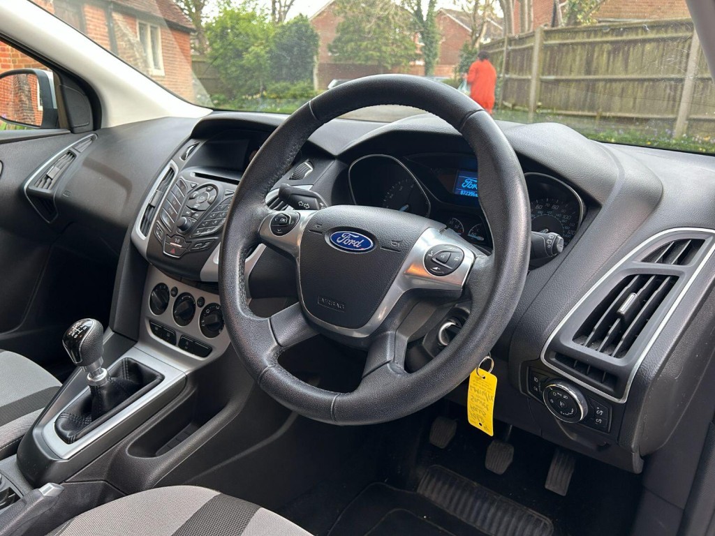 FORD FOCUS