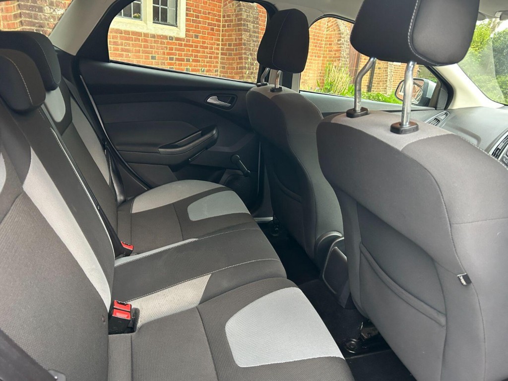 FORD FOCUS
