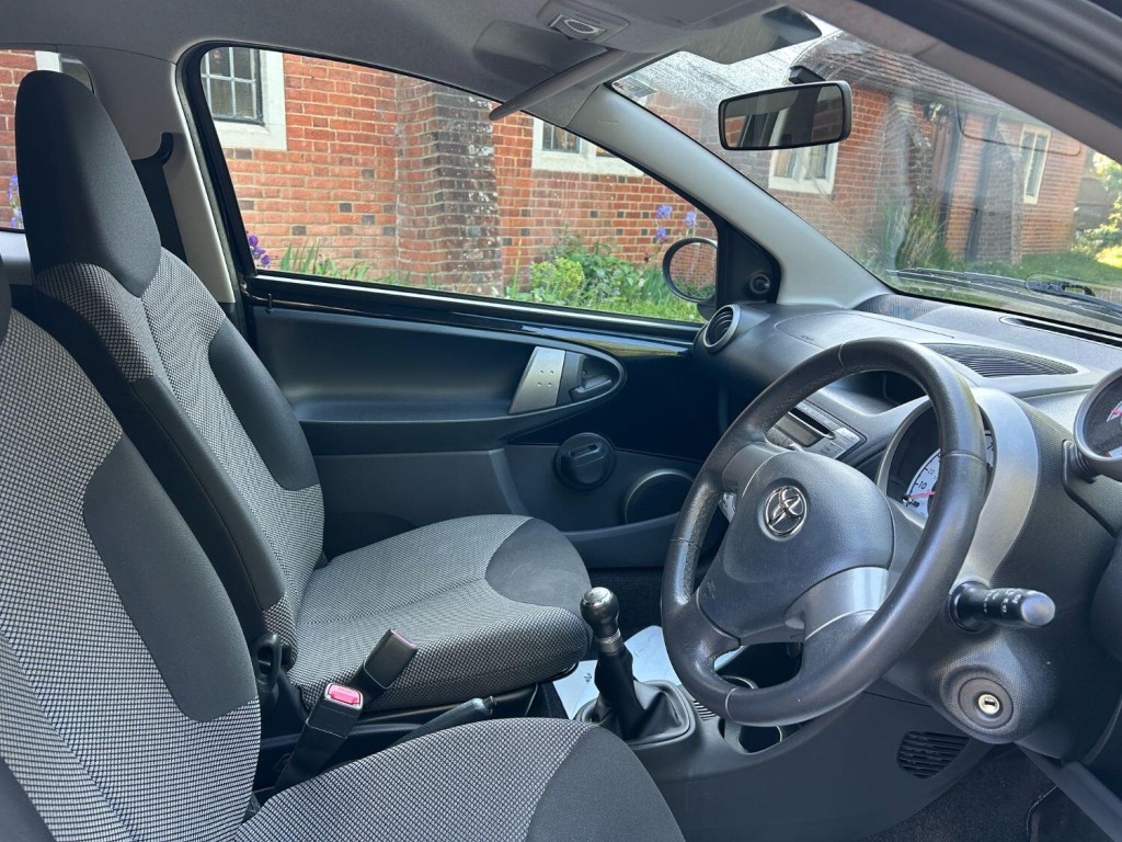 View TOYOTA AYGO 1.0 VVT-i Mode