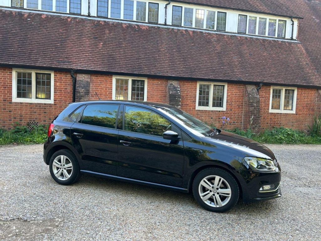 VOLKSWAGEN POLO