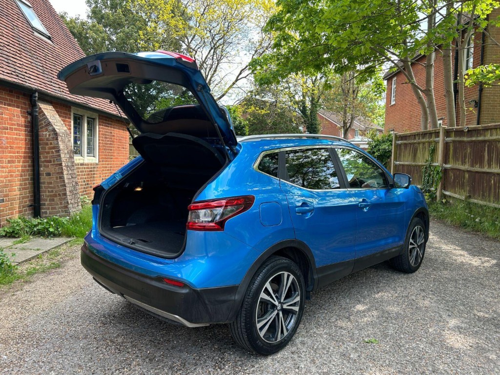 NISSAN QASHQAI