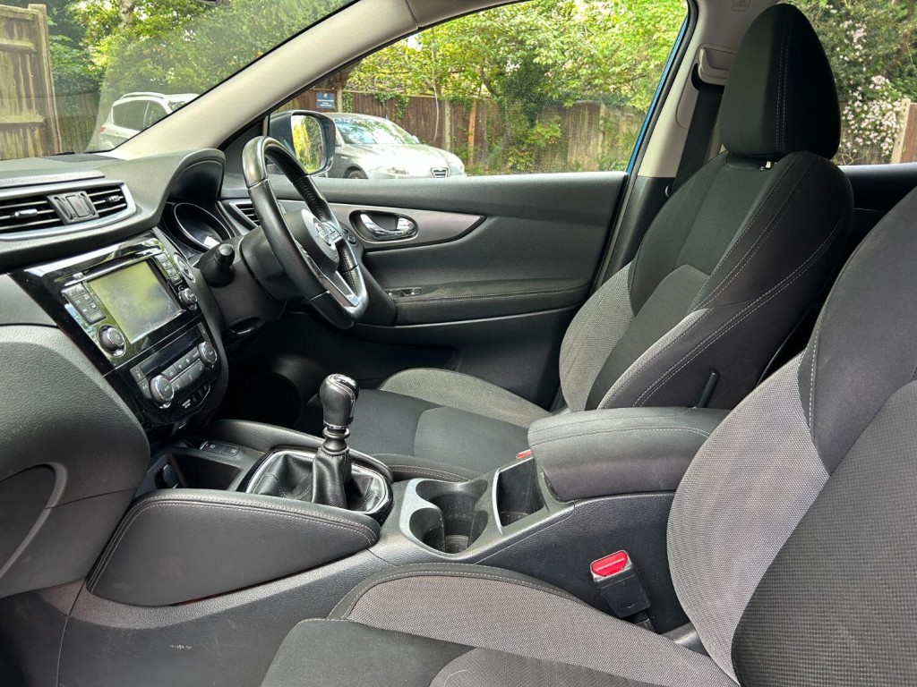 NISSAN QASHQAI
