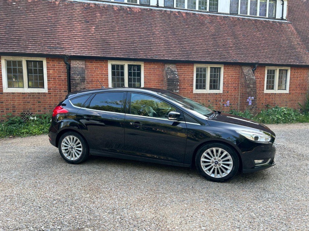 FORD FOCUS