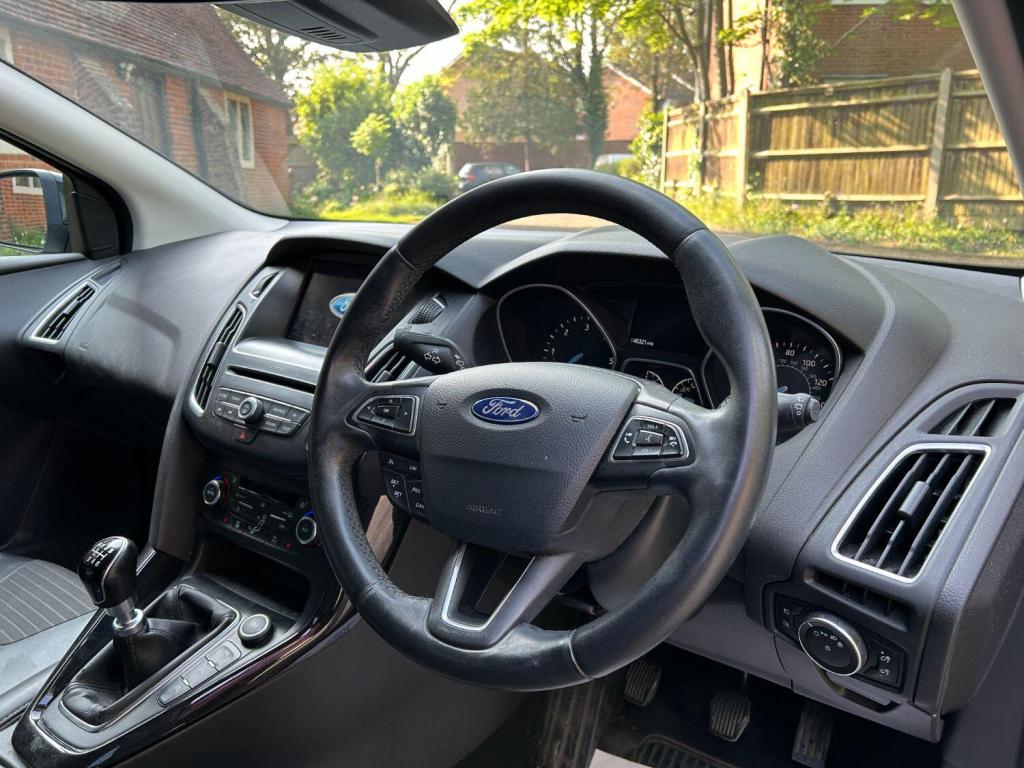 FORD FOCUS