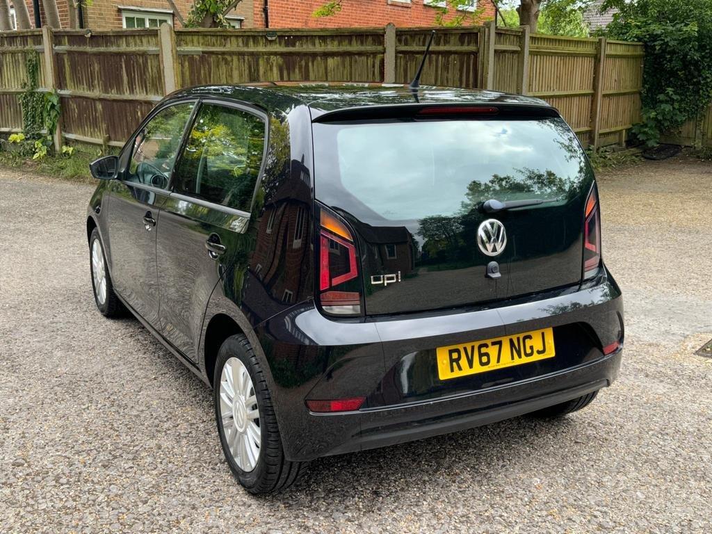 VOLKSWAGEN UP