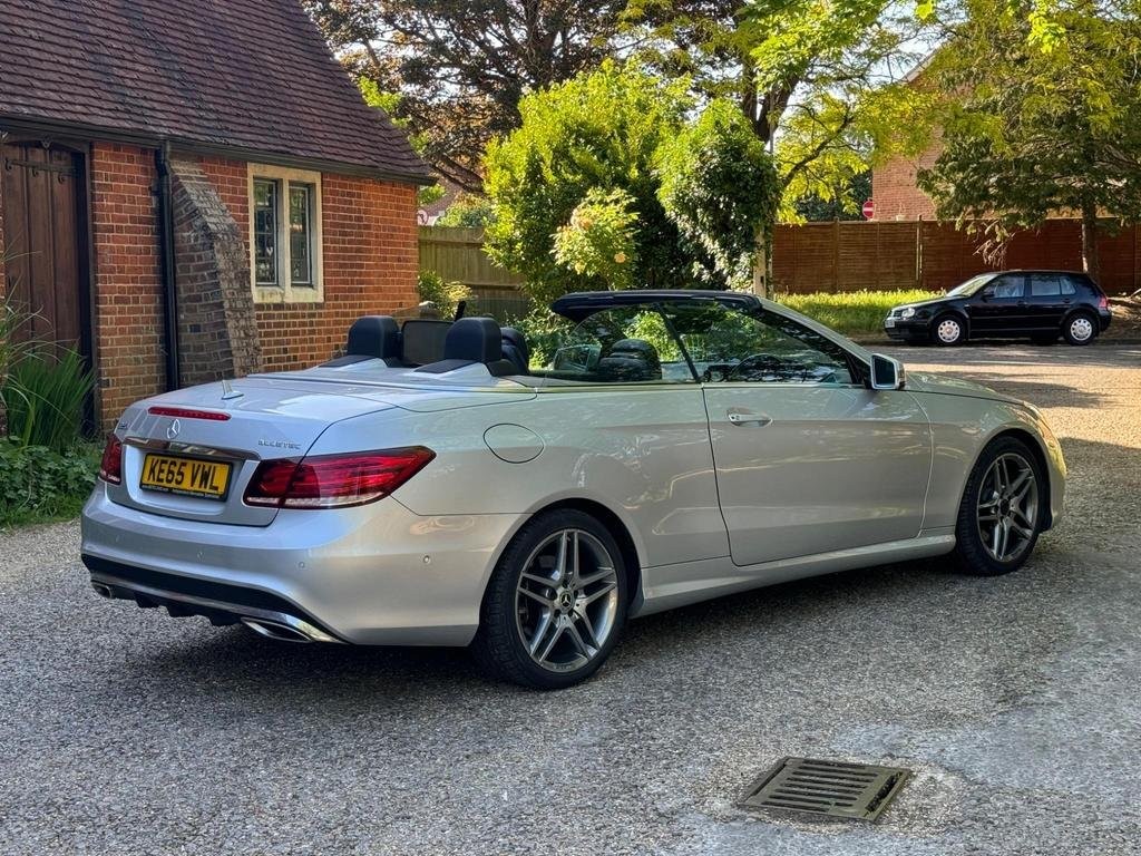 MERCEDES-BENZ E CLASS