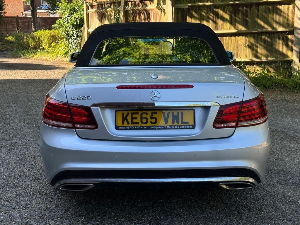 MERCEDES-BENZ E CLASS