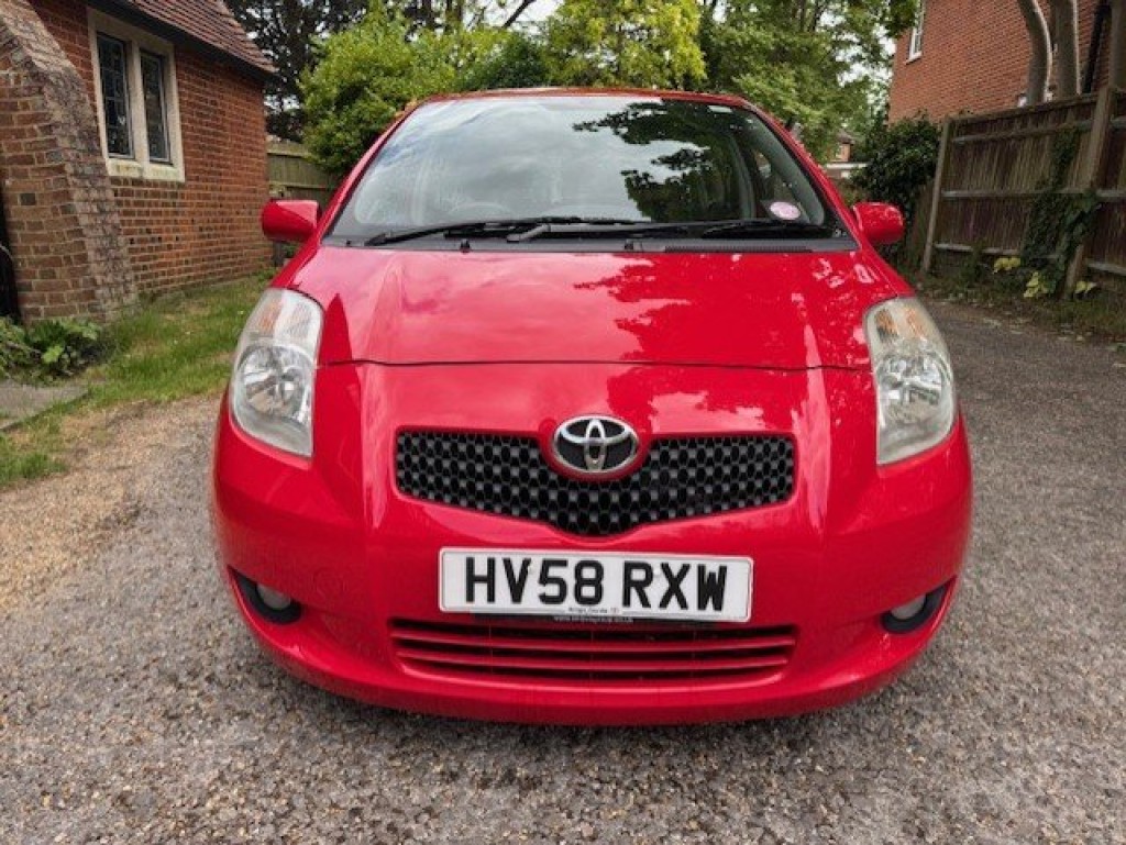 TOYOTA YARIS