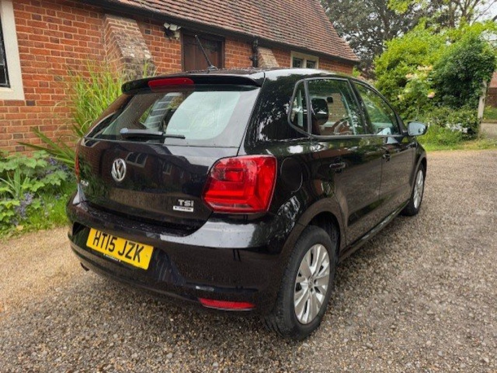 VOLKSWAGEN POLO