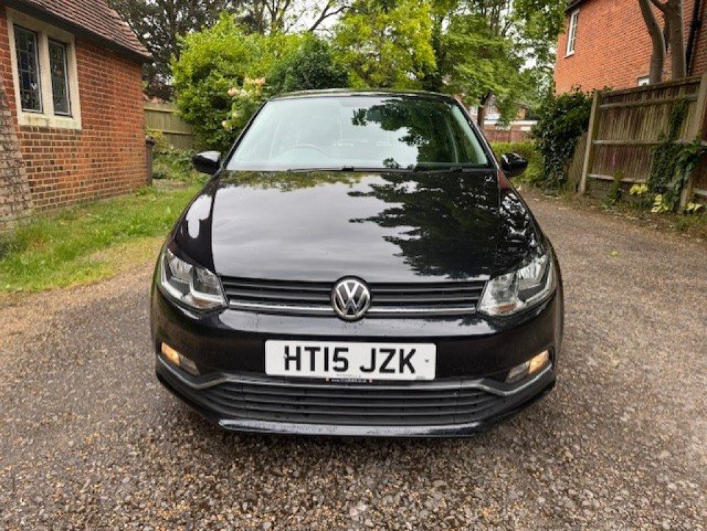 VOLKSWAGEN POLO