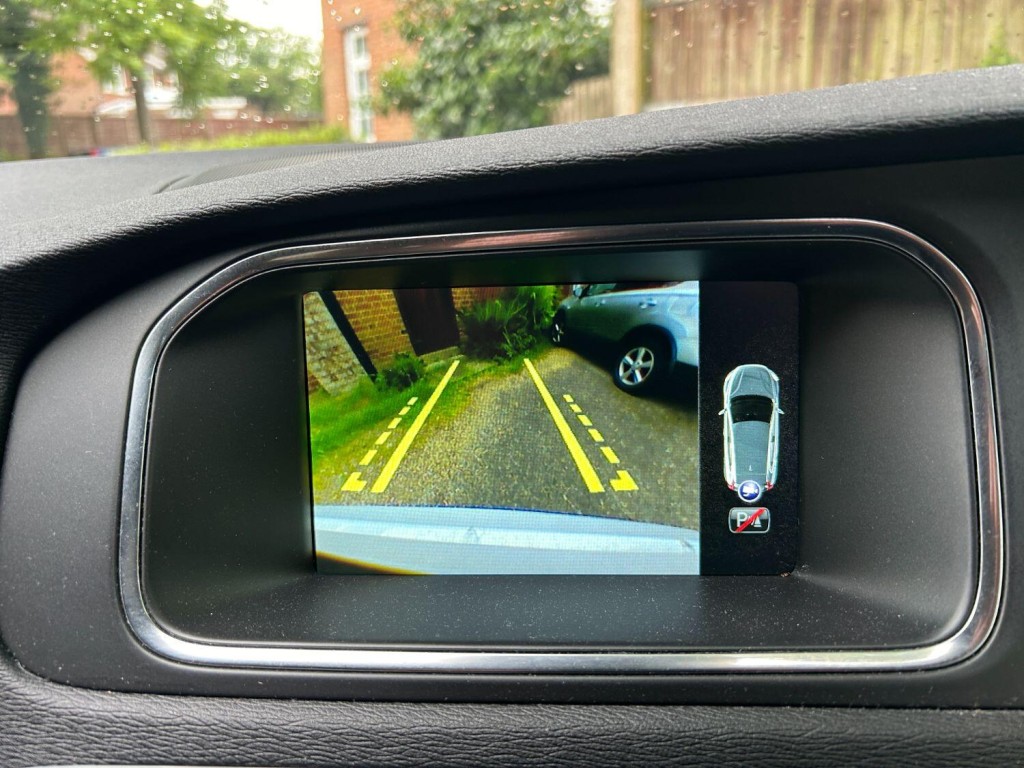 VOLVO V40