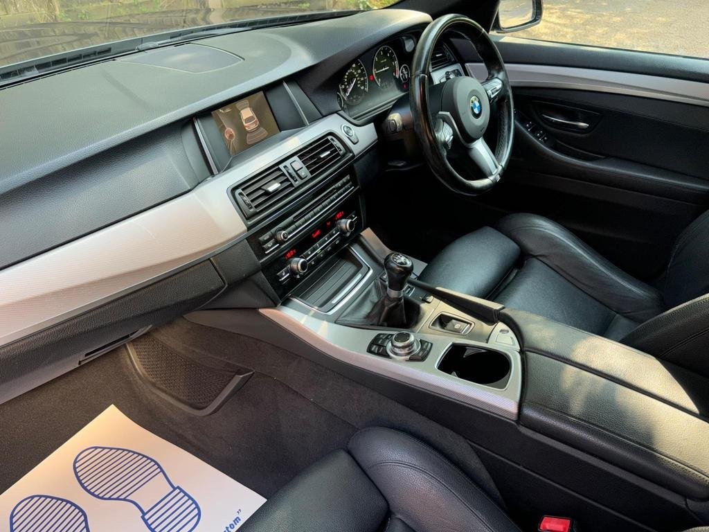 BMW 5 SERIES