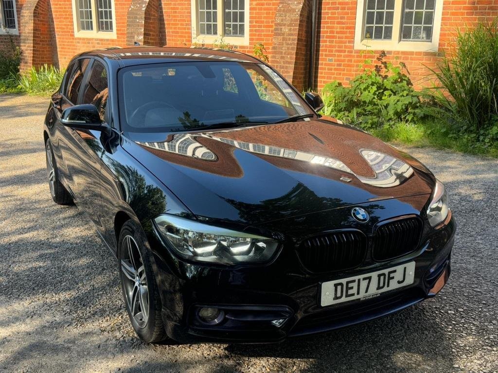 BMW 1 SERIES