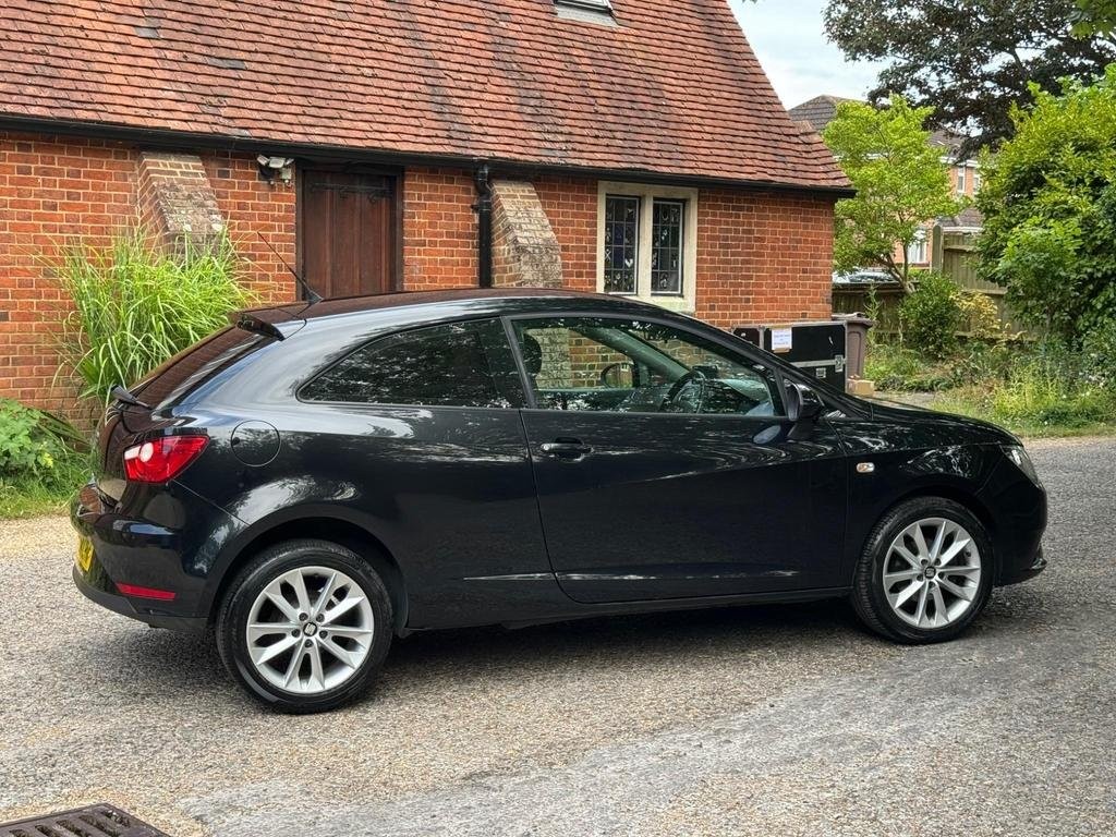 SEAT IBIZA