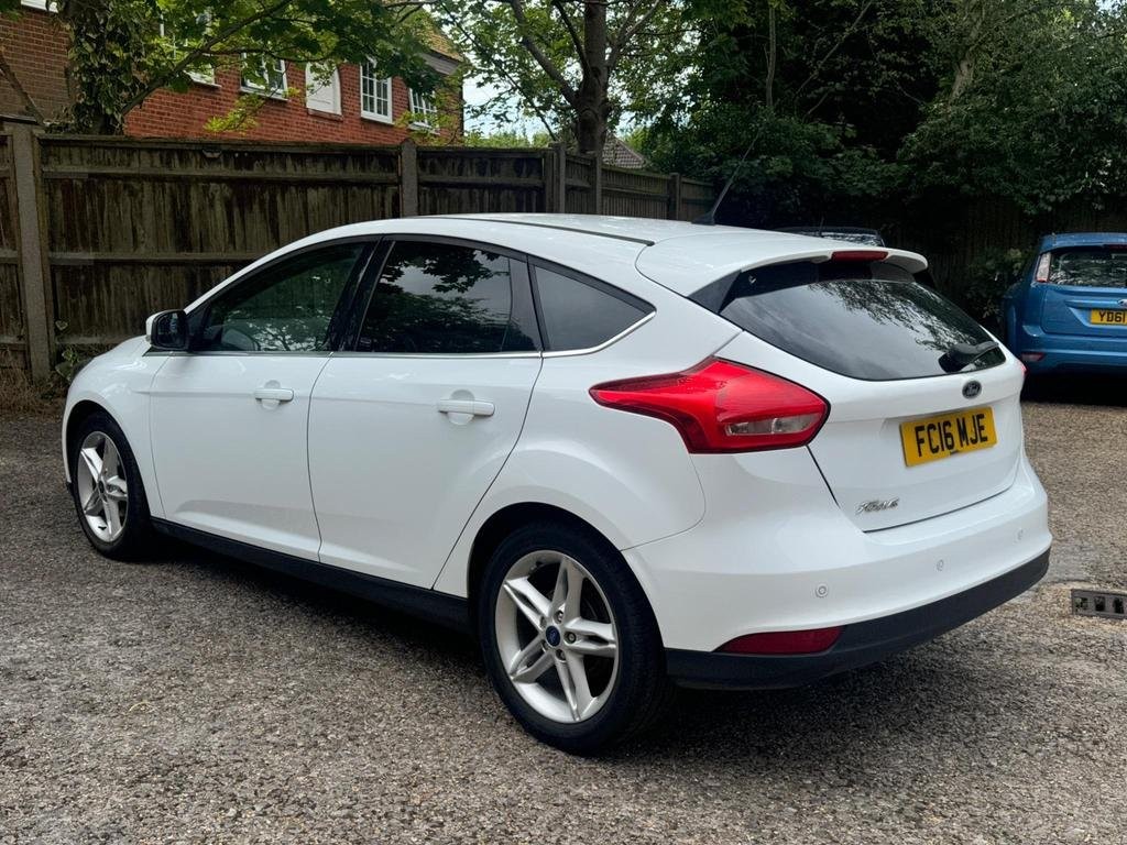 FORD FOCUS
