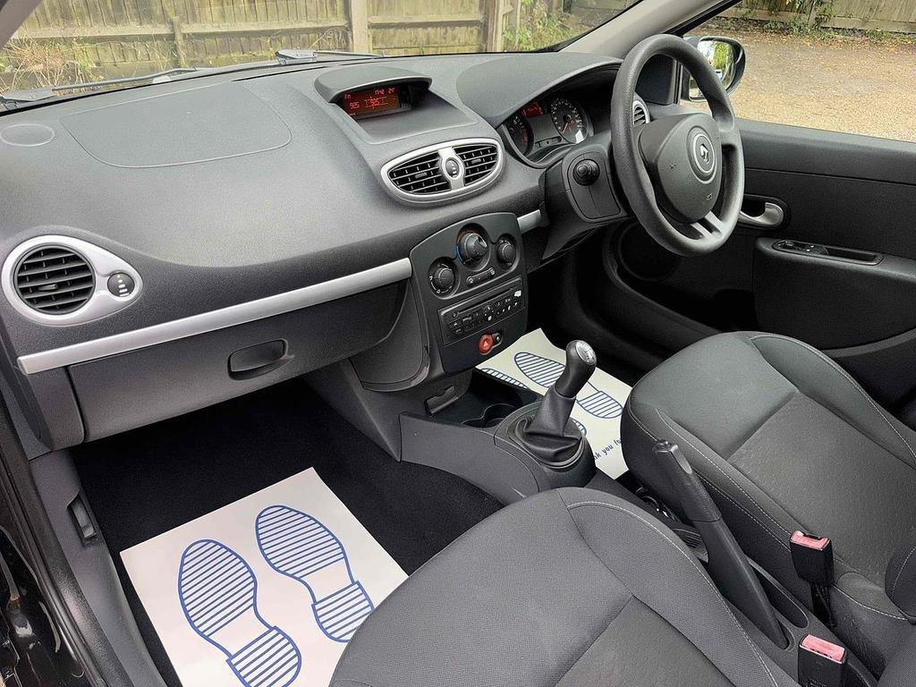 RENAULT CLIO