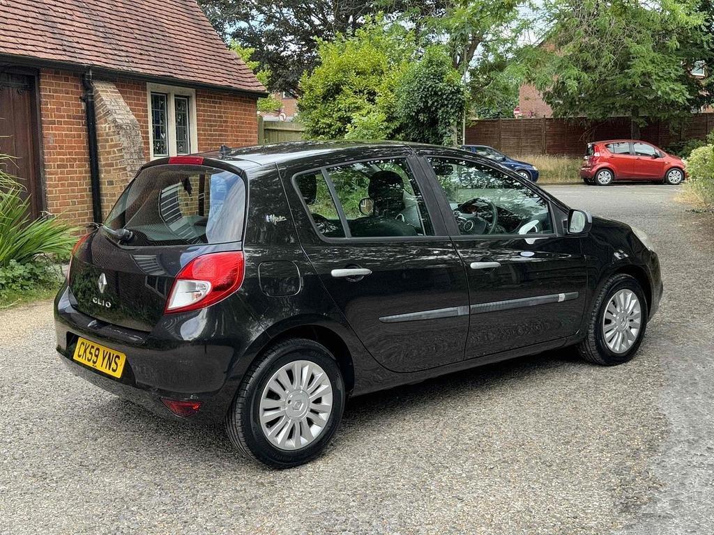 RENAULT CLIO