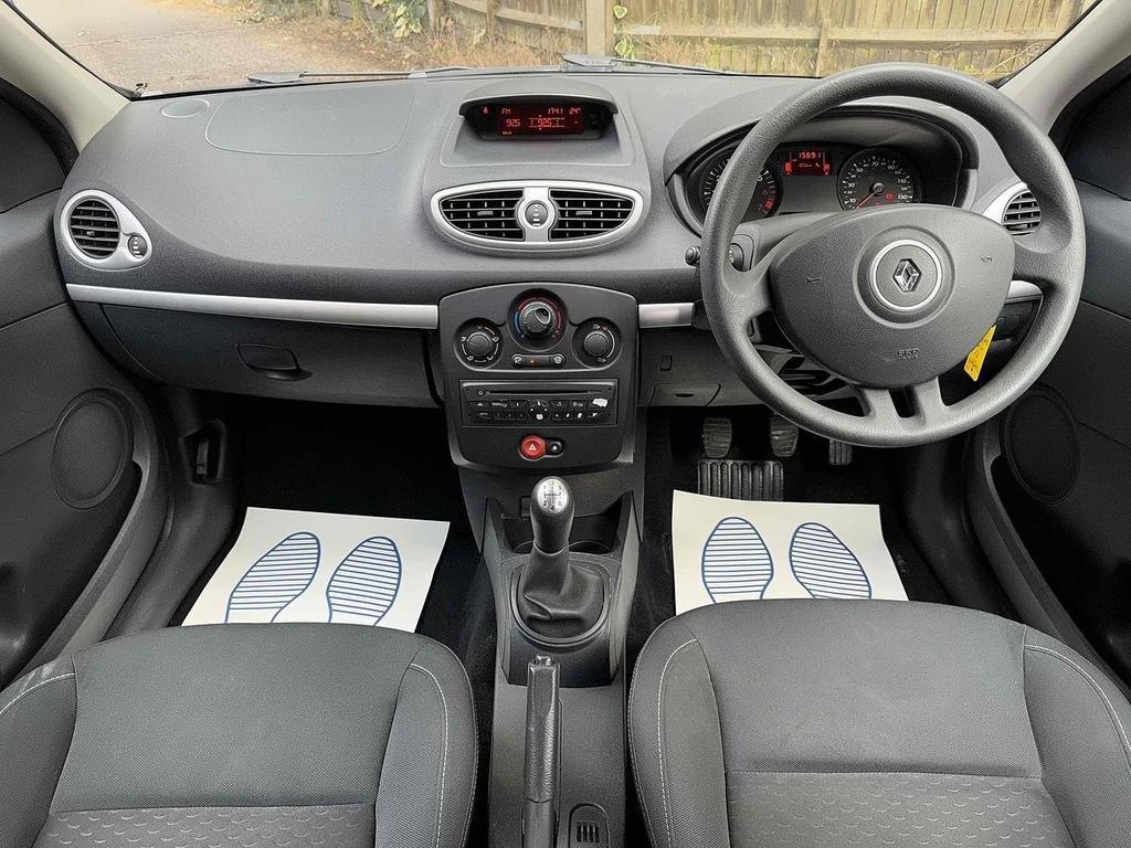 RENAULT CLIO