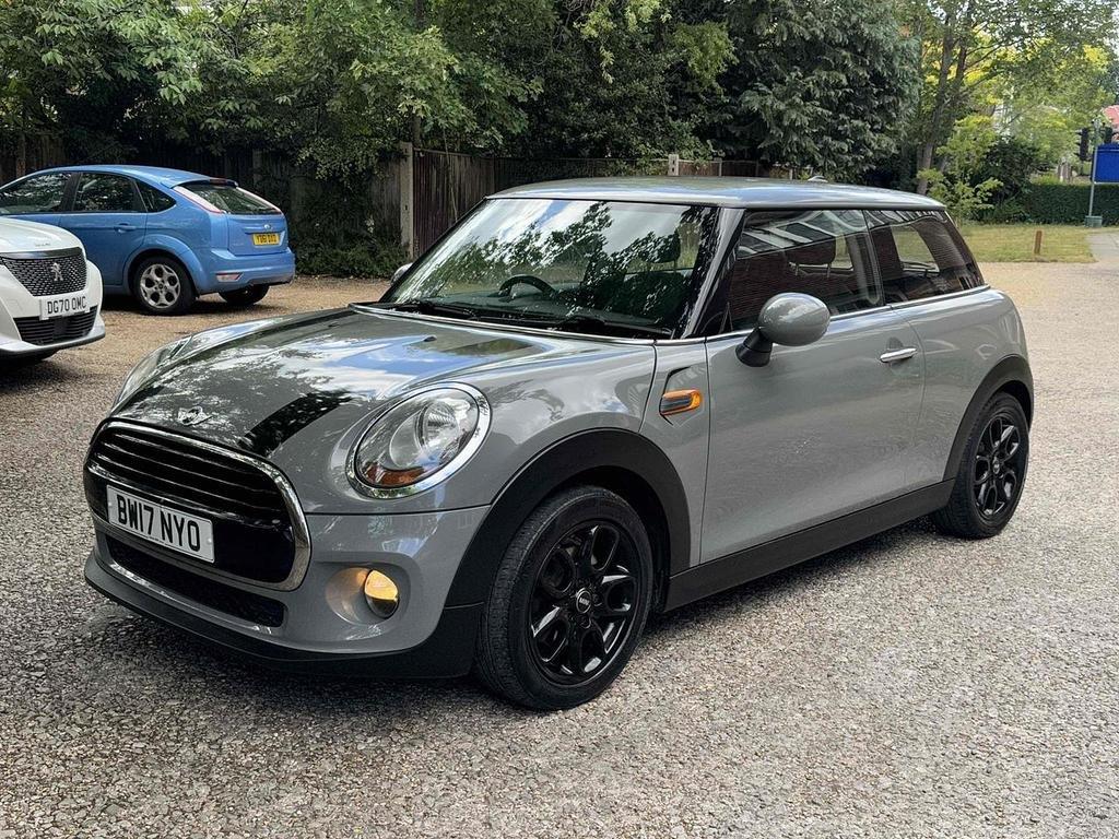 MINI HATCH