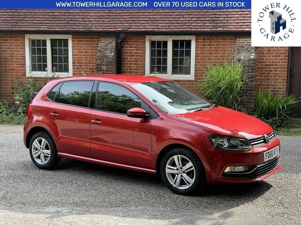 VOLKSWAGEN POLO