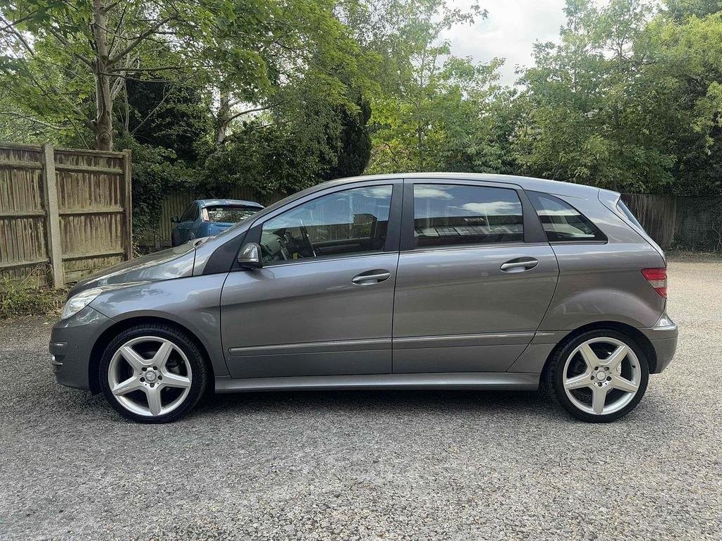 MERCEDES-BENZ B CLASS