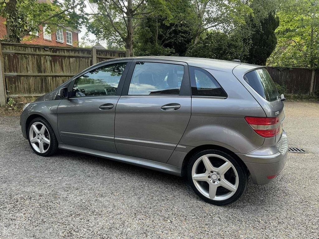 MERCEDES-BENZ B CLASS