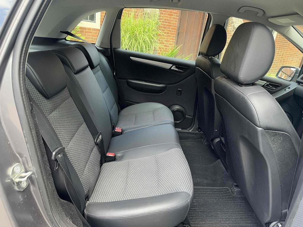 MERCEDES-BENZ B CLASS