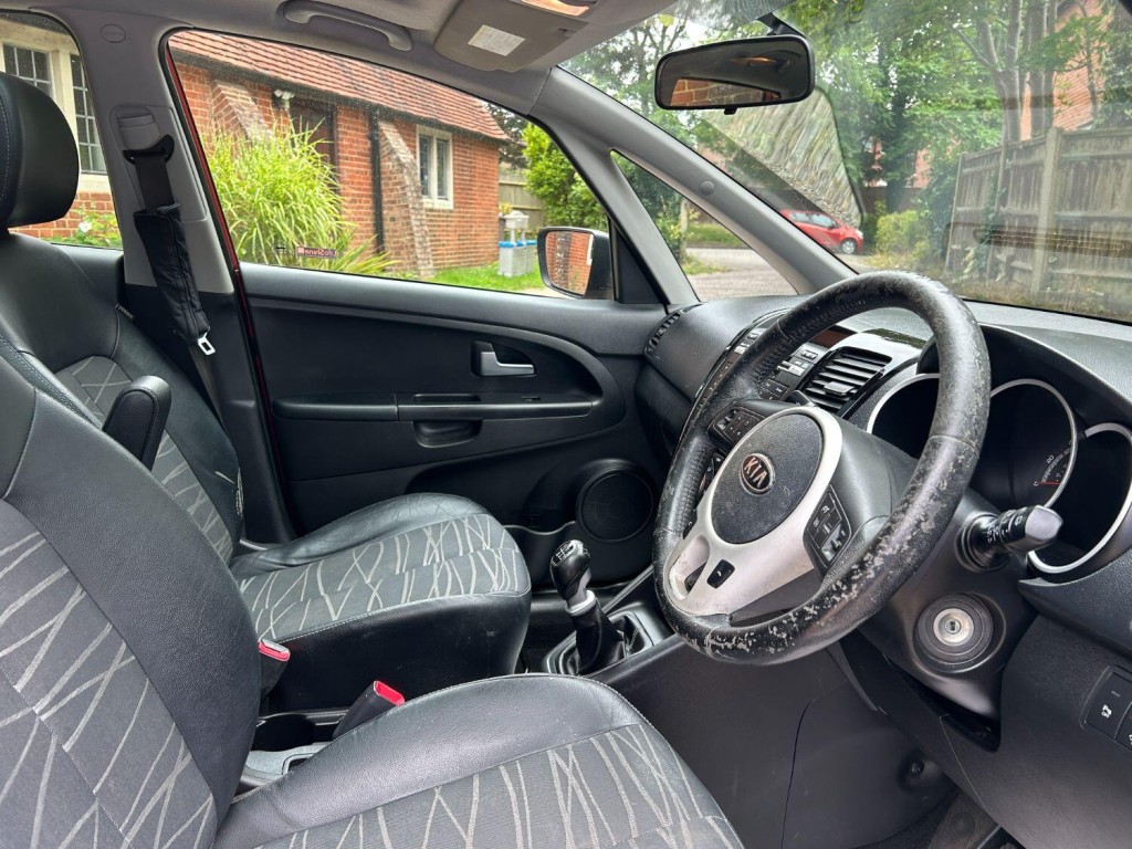 View KIA VENGA 1.6 CRDi EcoDynamics 3