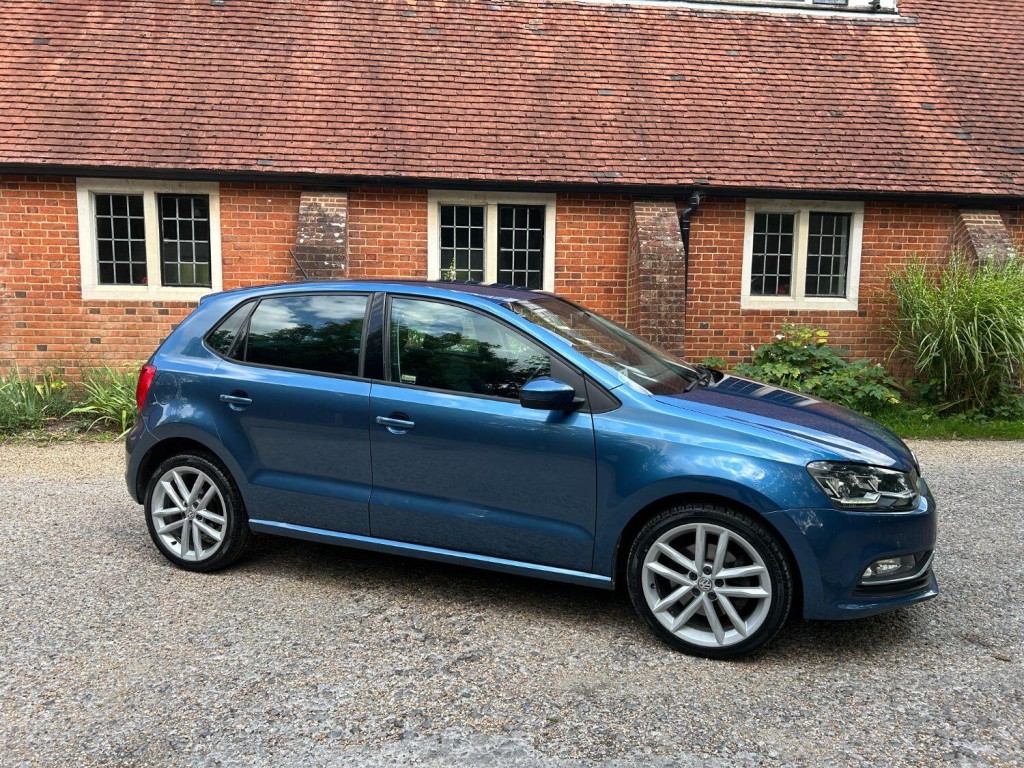 View VOLKSWAGEN POLO 1.0 TSI SEL