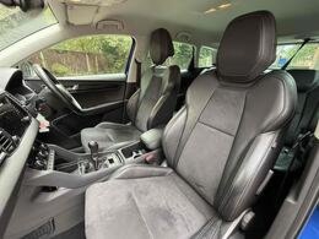 View SKODA KAROQ 1.0 TSI SE L