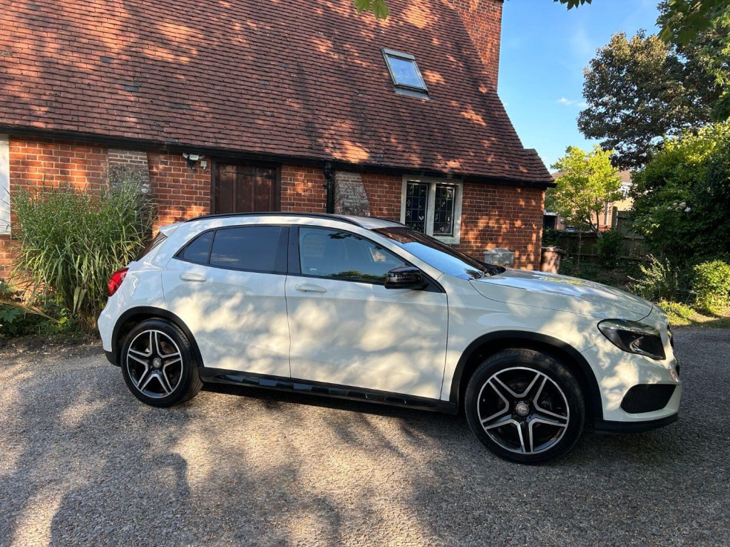 View MERCEDES-BENZ GLA CLASS 2.1 GLA200d AMG Line