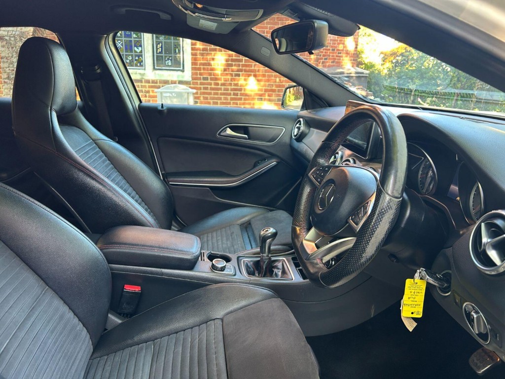 View MERCEDES-BENZ GLA CLASS 2.1 GLA200d AMG Line