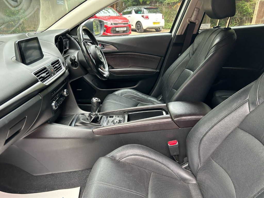 View MAZDA MAZDA3 2.0 SKYACTIV-G Sport Nav
