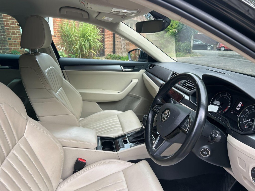 View SKODA SUPERB 2.0 TDI SE L Executive