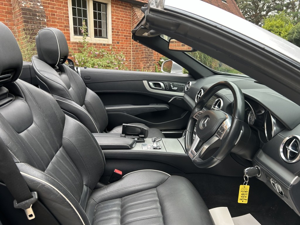 View MERCEDES-BENZ SL 3.5 SL350 AMG Sport